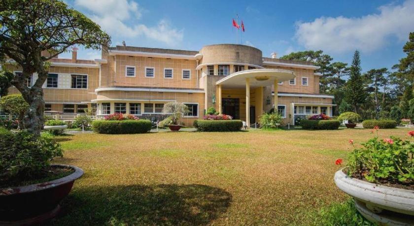 Gold Night Hotel Da Lat Exterior photo